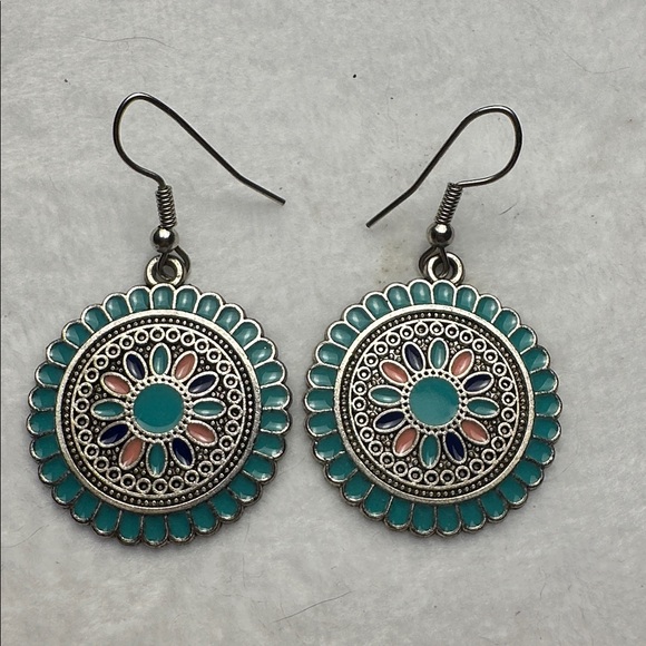 💎JEWELRY CLEARANCE💎Buy 2 Get 1 FREE | Buy 3 Get 15% OFF + 2 FREE - Picture 2 of 3